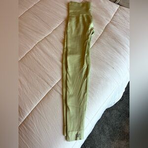 SETACTIVE small light green leggings